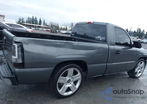 2000 GMC Sierra 1500 Sl z USA, uszkodzony, nr VIN 1GTEK14VXYZ211869